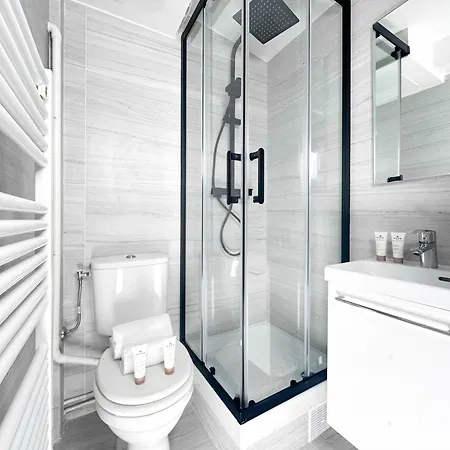 Montparnasse - Executive - For Business * Paris
